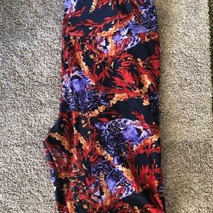 LuLaRoe Tall & Curvy Leggings (TC)